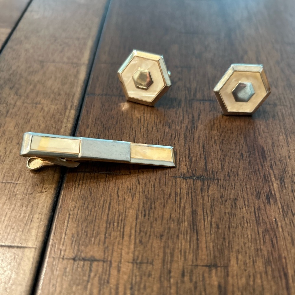 Vintage Swank Cuff Links & Tie Clip - Picture 2 of 12